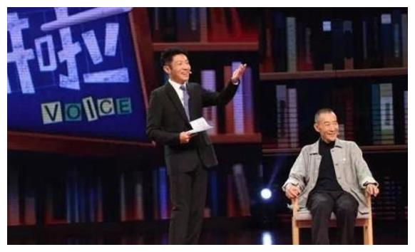 张雪健老师在节目中被人质疑片酬,主持人撒贝宁打抱不平