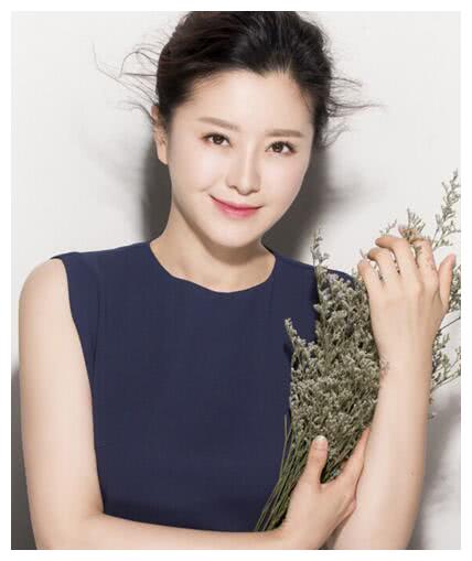 《琅琊榜》没带红她,出道12年不温不火,却靠姚晨"助理"走红!