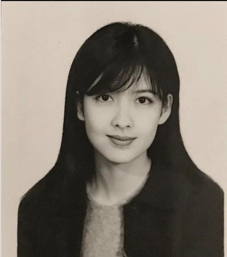 这是明星证件照尚雯婕换头了鹿晗老了20岁赵丽颖十分圆润