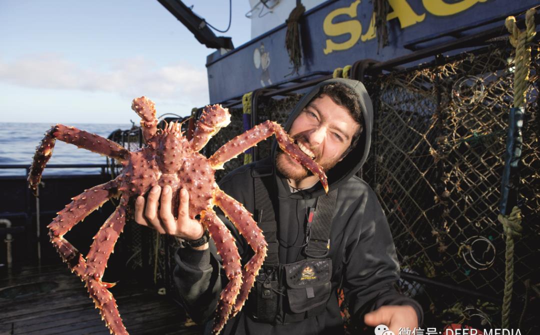 最危险也是最有魅力的职业恶海捕蟹记在恶海中的生死搏斗