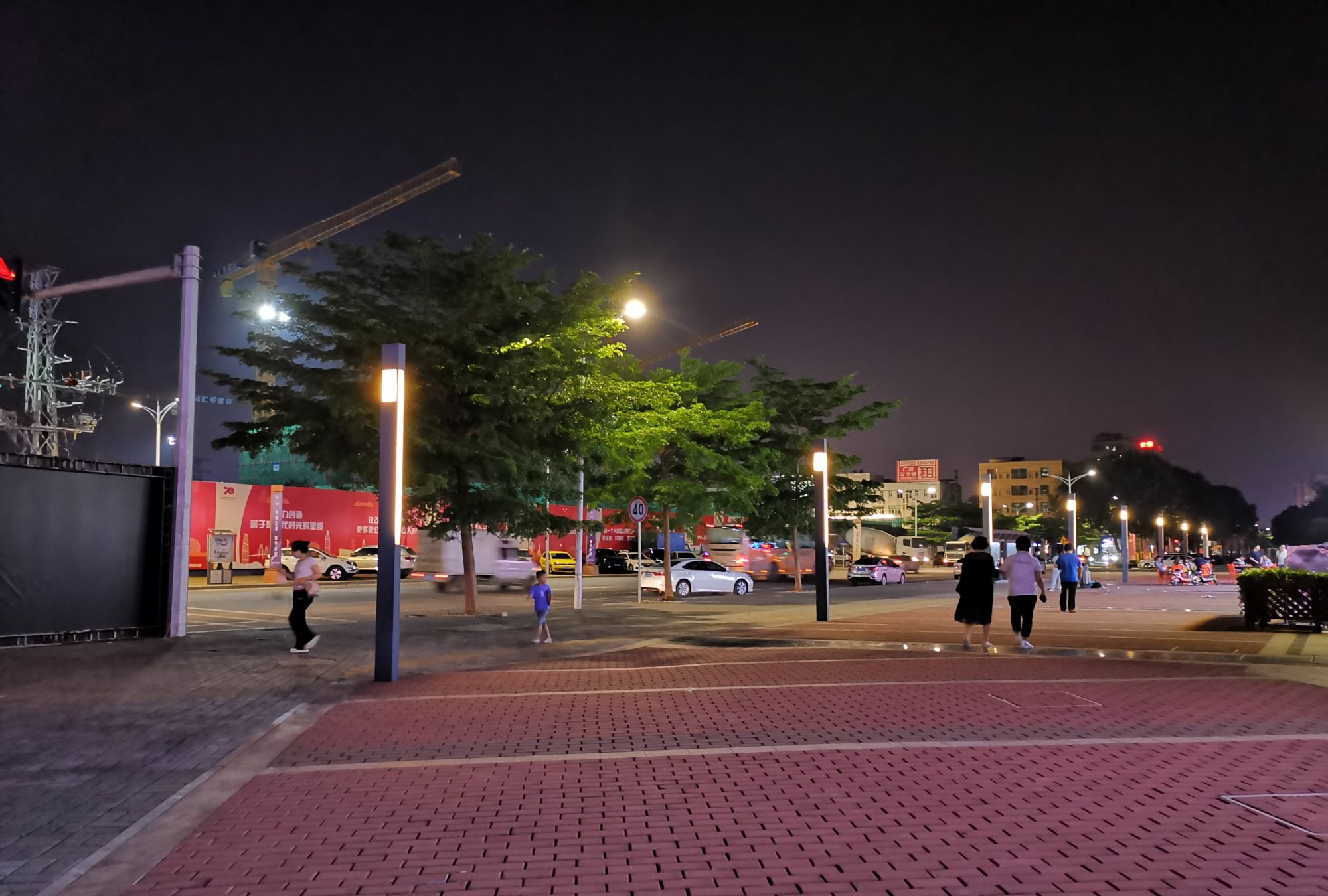 东莞寮步金兴路夜间散步实拍,这里的夜景,你喜欢吗