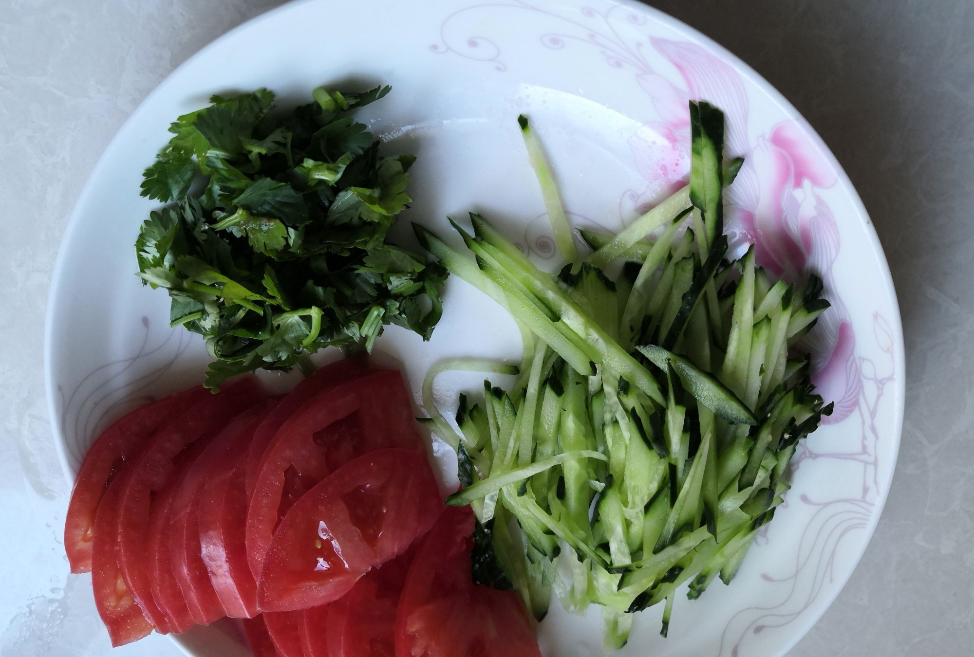 清淡养胃的紫菜蛋花汤这样做，因为虾皮的加入更加营养鲜美