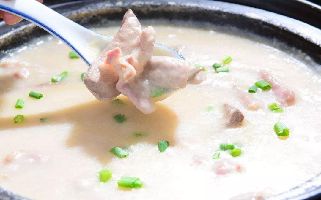 到了广东一定要吃一次生滚粥才不枉此行