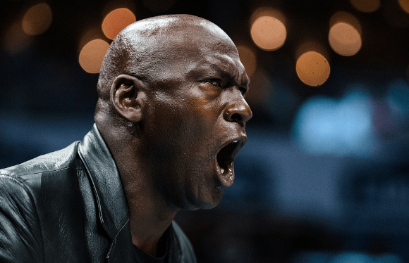 乔丹看比赛贡献表情包,4种情绪轻松拿捏_高清图集_新浪网