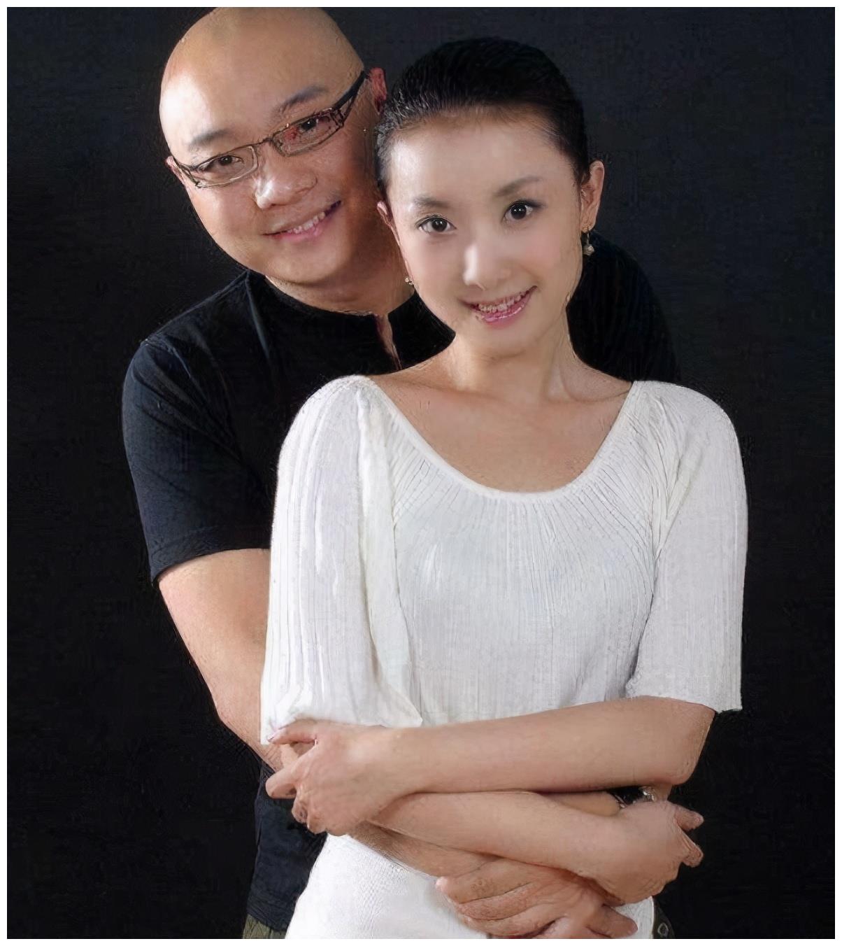 他与妻子都是央视主持人,双双辞职后下海创业,今41岁身价上亿