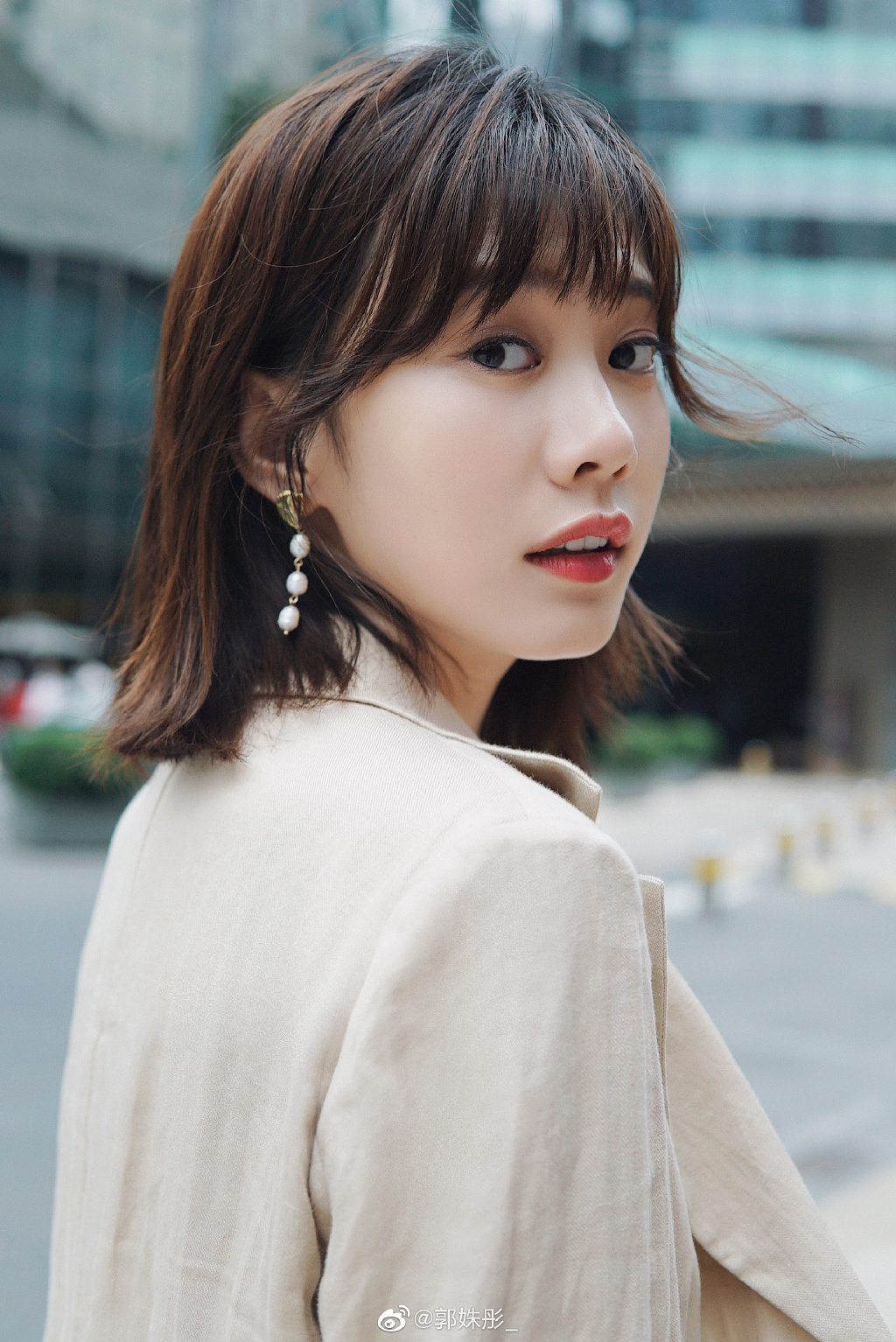 美女演员郭姝彤迷人可爱写真美照_高清图集_新浪网