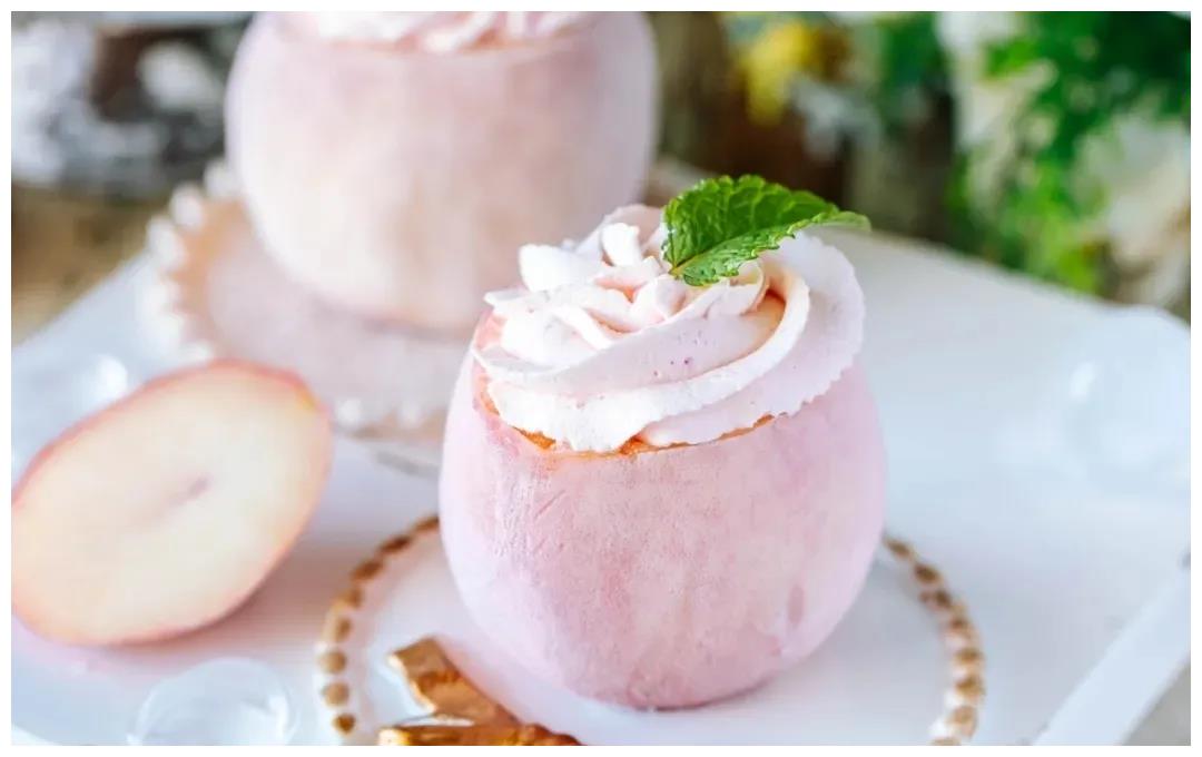 优美西点の水蜜桃冰淇淋秋冬才是适合吃冰淇淋的季节好不