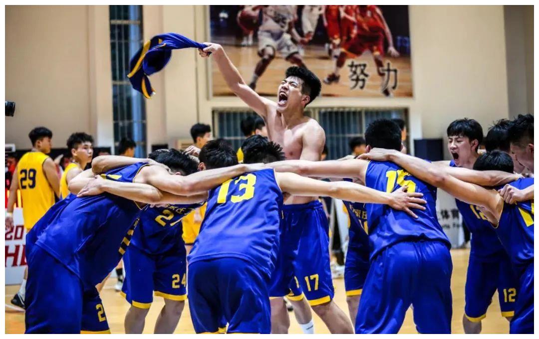 这场高中篮球赛,用18秒诠释了什么是青春热血__财经头条