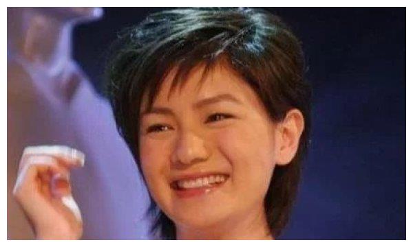 前任是黄晓明,36岁终嫁良人今靠爱子再度翻红|小神龙俱乐部|胡可