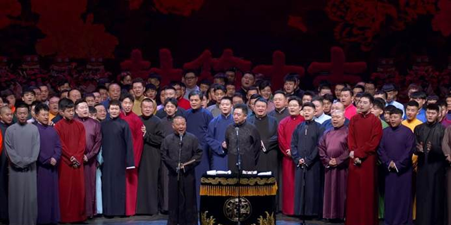 德云社团综来啦,相声演员紧急集合,拍摄现场十分火热