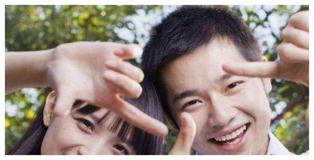 男人放不下女人的一些行为，占一条都说明他还深深爱着你，错不了休闲区蓝鸢梦想 - Www.slyday.coM