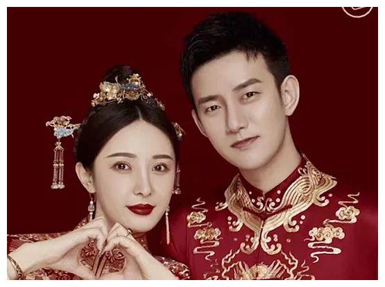 阿哲向未婚妻孙姗浪漫求婚单膝下跪摸头杀既搞笑又感动