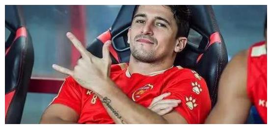 洛国富主动向金敬道道歉,赢得鲁能球迷认可,直言其人品没得说休闲区蓝鸢梦想 - Www.slyday.coM 洛国富主动向金敬道道歉,赢得鲁能球迷认可,直言其人品没得说休闲区蓝鸢梦想 - Www.slyday.coM