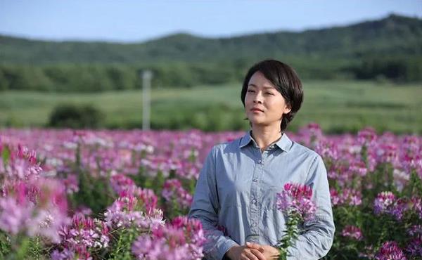 李鲜花村主任是什么电视剧_高清图集_新浪网