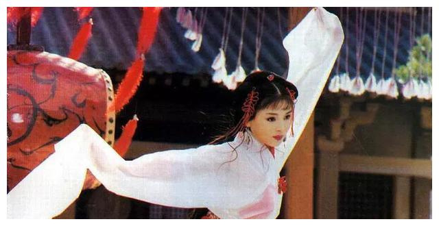 为"古装第一美人"《走入欧洲》是中国第一部多国拍摄的绝版经典长剧