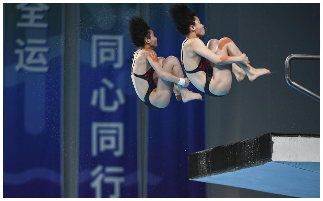 跳水首金诞生！全运会陈艺文全红婵表现出色，广东勇夺女团冠军休闲区蓝鸢梦想 - Www.slyday.coM