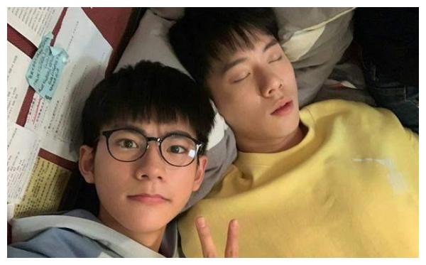 电视剧《小欢喜》分别饰演林磊儿和方一凡的演员刘家祎,周奇这两位了