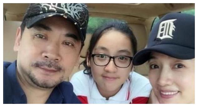 特型演员刘劲:一顿饭情定今生,低调娶艺校老师,今幸福满满__财经头条