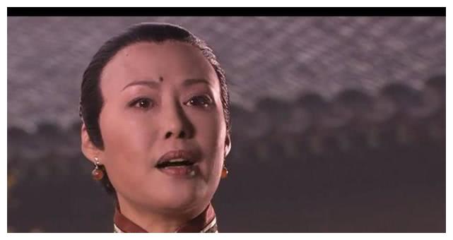 拍了三集就被撤资导演到处求了四年才开拍成就万人空巷的经典