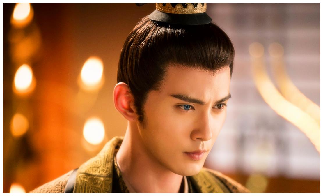 却一夜走红,新剧和孙子抢小12岁女友|九州天空城2|反派|走红_新浪新闻