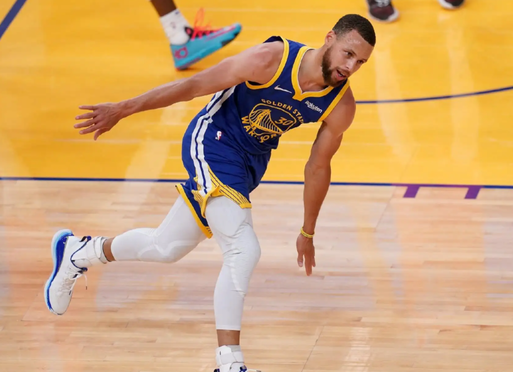 哪有什么天才球员?库里已经开始训练模式,期望能够卫冕冠军休闲区蓝鸢梦想 - Www.slyday.coM 哪有什么天才球员?库里已经开始训练模式,期望能够卫冕冠军休闲区蓝鸢梦想 - Www.slyday.coM