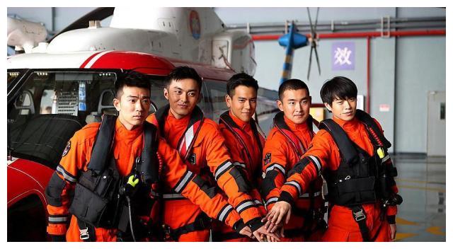 紧急救援除了彭于晏的帅还有救援队的拼