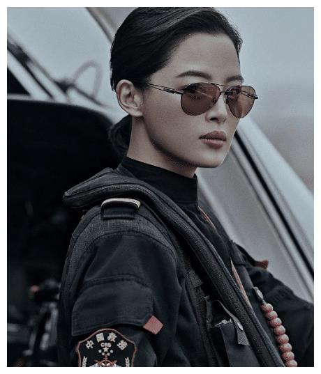 林超贤镜头下的辛芷蕾,又美又飒!《紧急救援》比彭于晏更抢镜