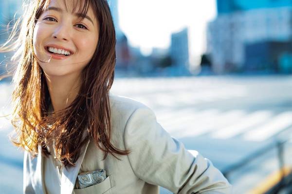 佐佐木希 新境界 Domani 翻新号模特提拔 佐佐木希 新境界 Domani 翻新号模特提拔