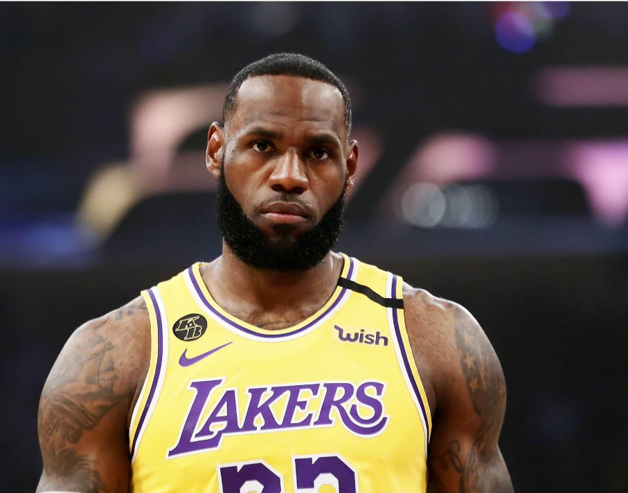 伟大的詹姆斯！若现在退役，这五项纪录后辈只能仰望，无法超越休闲区蓝鸢梦想 - Www.slyday.coM