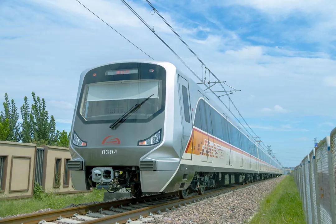 河南打造一条标志色是香槟金的地铁线,采用6节编组a型列车_高清图集_