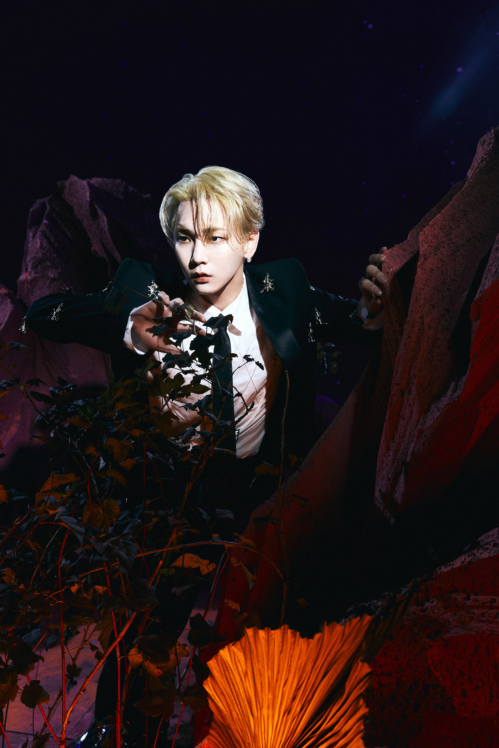 shinee成员key参与新solo专辑两首收录曲作词!