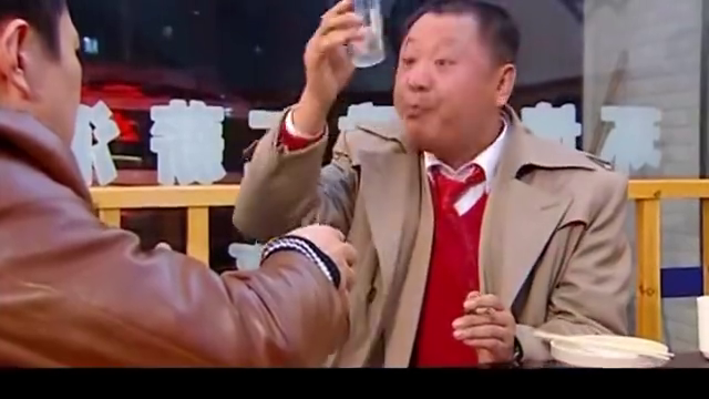 00:00 01:50 01:50 为您推荐: 马大帅3:范德彪和大帅在吃饭,得知大帅