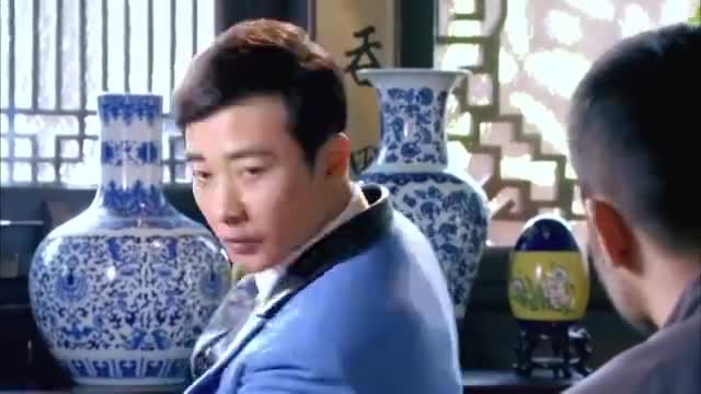 爸爸父亲爹 卧底明知对方是特务 装不知情逮捕 带回去一顿毒打