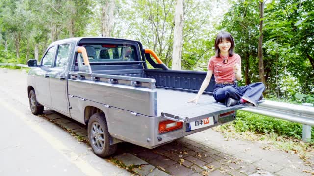 视频：6万承包你的诗和远方？！快看神车五菱征途如何收割VC的心！