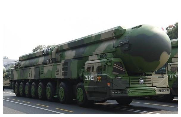导弹,主要是东风系列,而近年研制成功的东风26,射程可推至中国周边