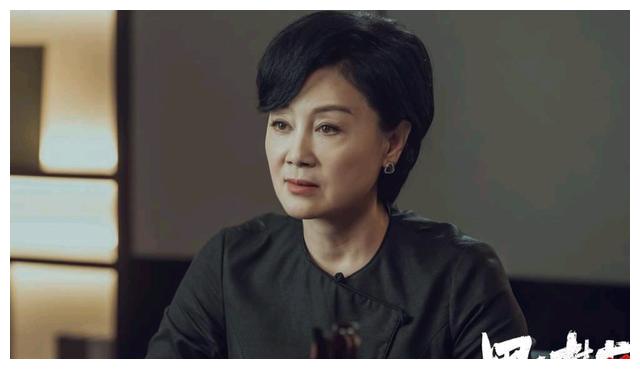 黑白禁区众多老戏骨参演欧豪8年后醒来就有了15岁女儿