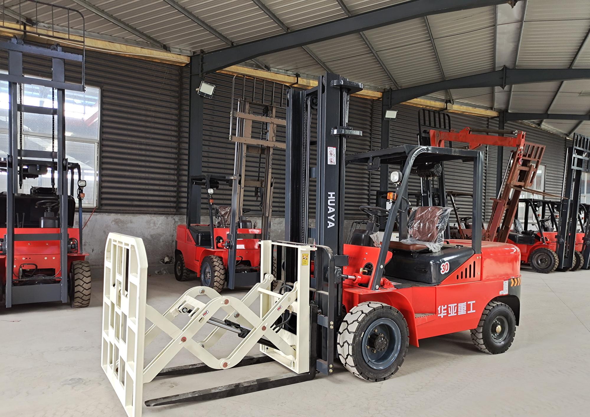 华亚重工叉车推出器新亮点