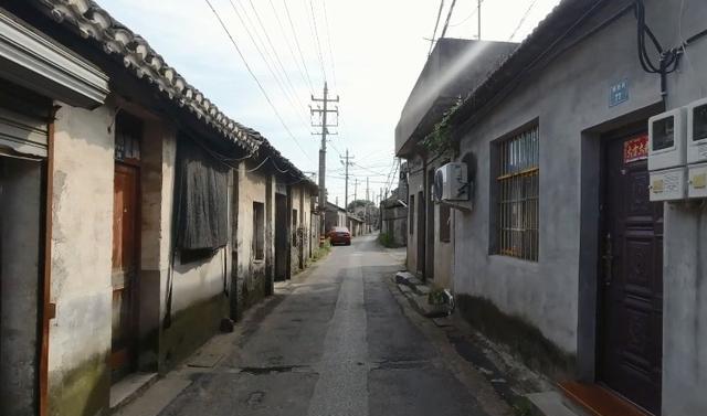 光阴荏苒,过去的已经过去,如今的新篁老街已经归于平静,没有繁华都市