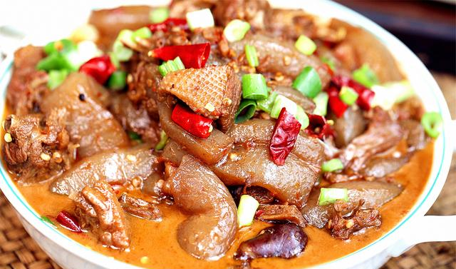 魔芋啤酒鸭最好吃的家常做法,香辣入味还不腥,美味下饭又下酒!