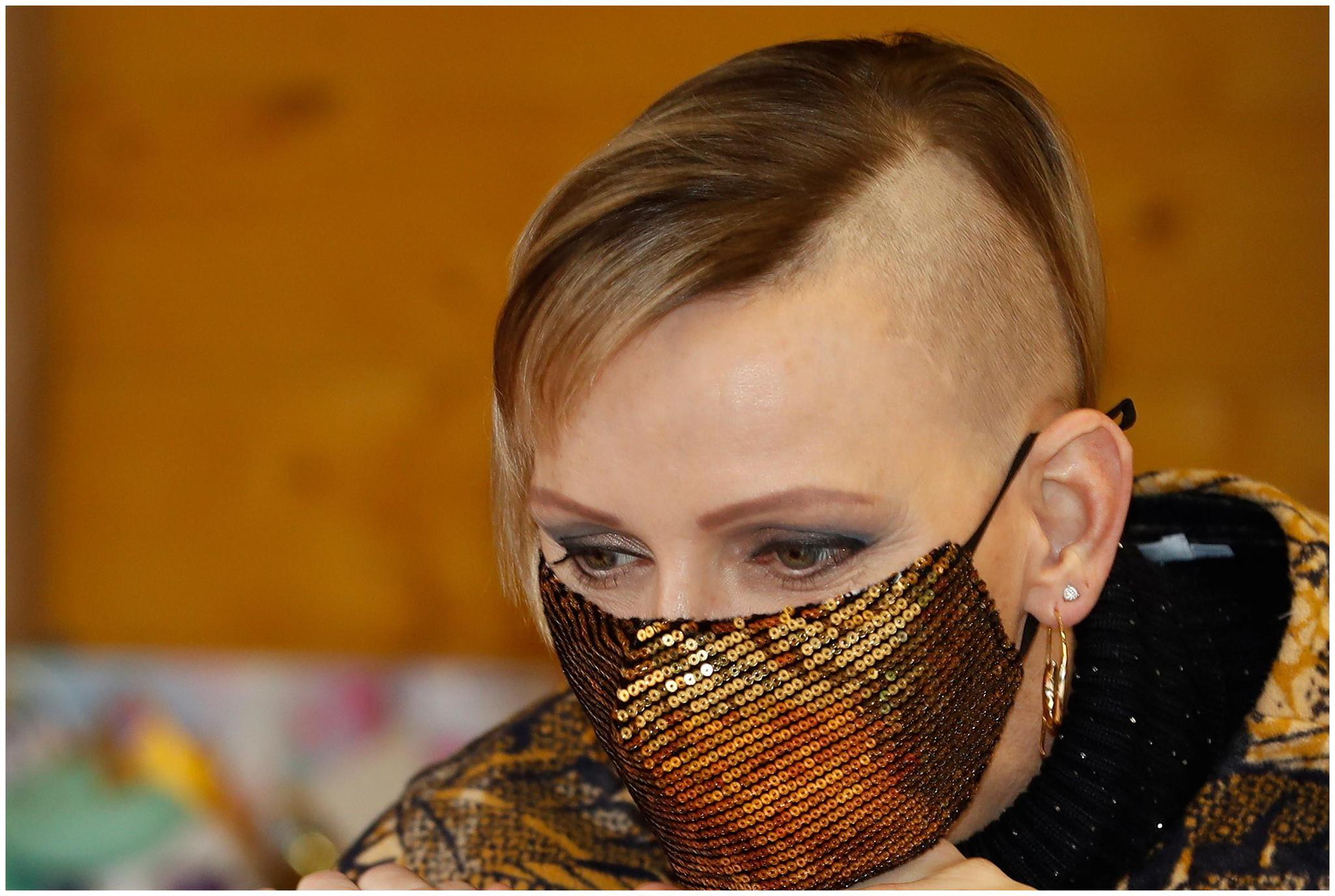 美魔女王妃庞克头庆生宴 遭狠批:像被6岁童恶搞|阿尔贝二世|夏琳|庞克