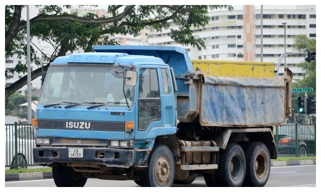 一代经典日系车,老一辈卡车人都认识,五十铃810系列卡车历史回顾