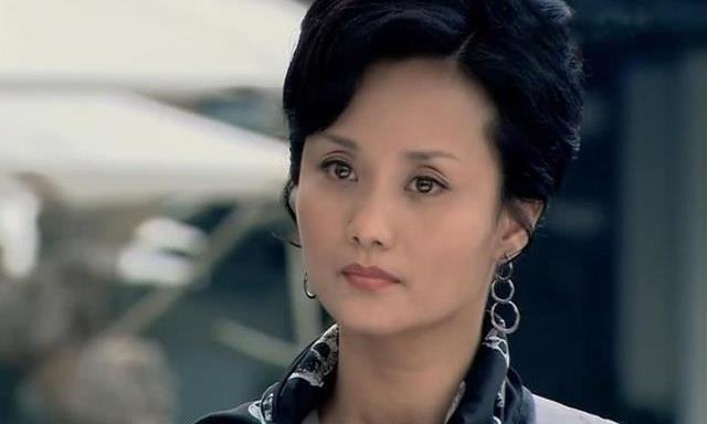 慕容云海的"妈妈",虽年过50气质依然在,竟然还有个冠军女儿