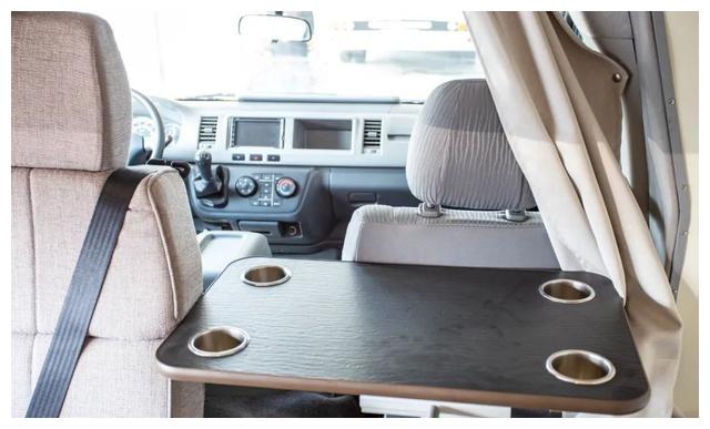 包牌价18万的金杯大海狮房车，3张床能住4口人汽油动力，真心实惠