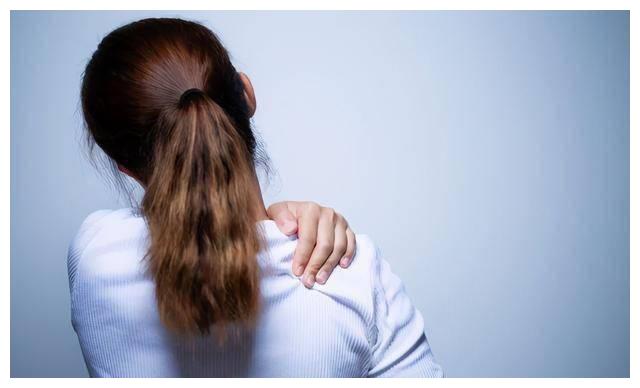 如果连续几天睡眠不好,从而出现浑身酸痛无力的症状,则考虑是睡眠不足