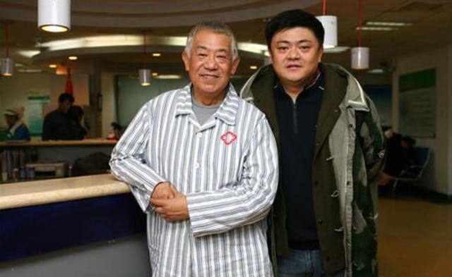 父子俩隐瞒大家40多年,老戏骨高明的儿子,竟是我们熟悉的他__财经头条
