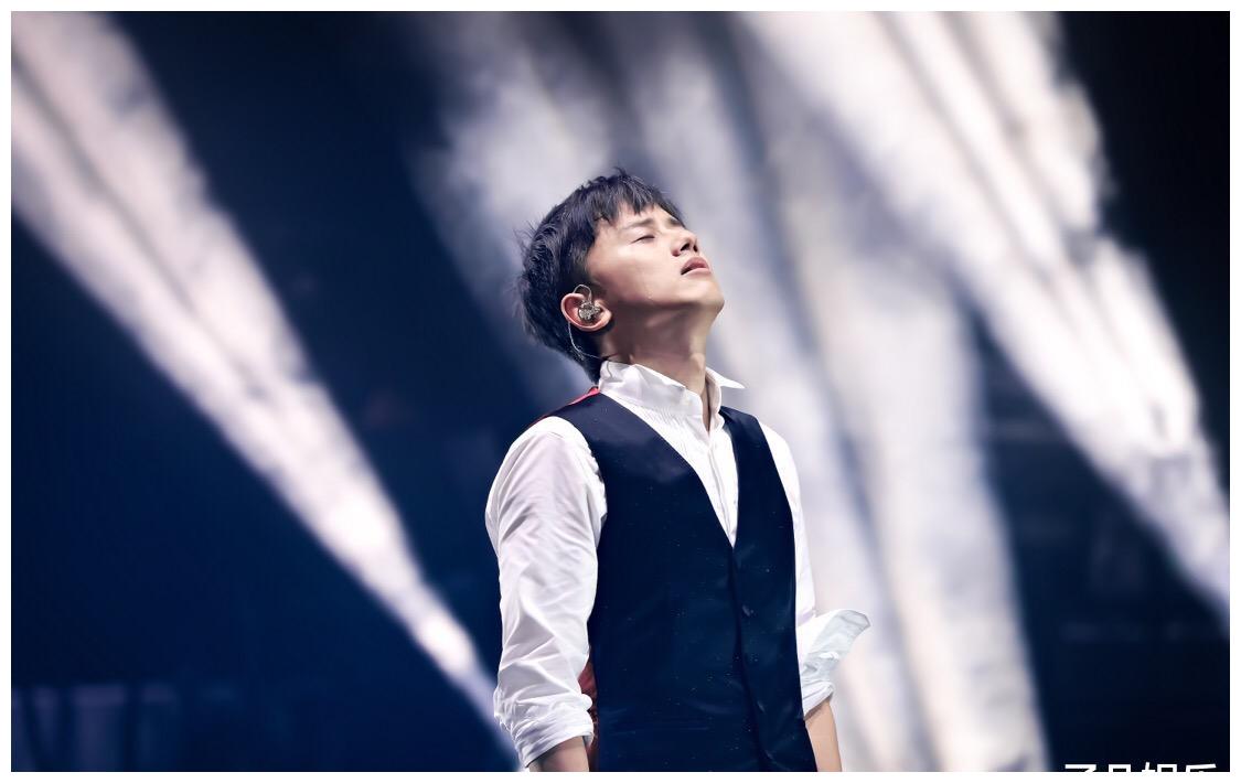 《快乐大本营》回归录制,现场照曝光,引来网友欢呼休闲区蓝鸢梦想 - Www.slyday.coM 《快乐大本营》回归录制,现场照曝光,引来网友欢呼休闲区蓝鸢梦想 - Www.slyday.coM