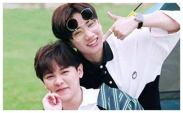 明星上节目也不容易 汪苏泷参加新综艺要带娃急忙在线求助休闲区蓝鸢梦想 - Www.slyday.coM 明星上节目也不容易 汪苏泷参加新综艺要带娃急忙在线求助休闲区蓝鸢梦想 - Www.slyday.coM