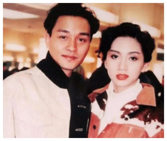 屠姓人口_亲儿陷入债务危机,继子开豪车约美女,这位90年代巨星又火了