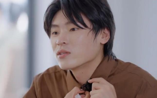 隔壁老樊装聋作哑助理清空动态设置不可见知情人再爆料