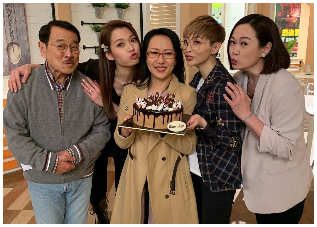 爱回家继续生日速递主角轮到叶碧嘉